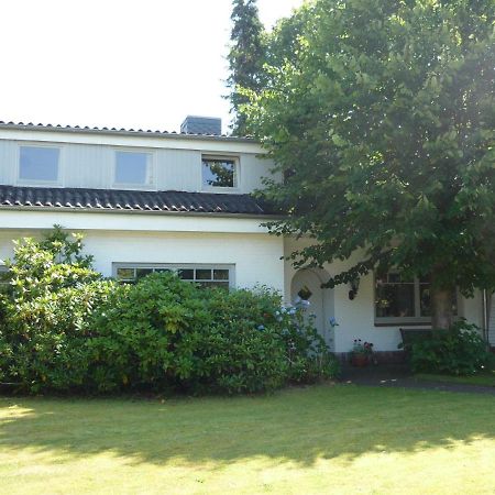 Eggers - Gemuetliche Ferienwohnung Im Erdgeschoss Wallsbull Buitenkant foto